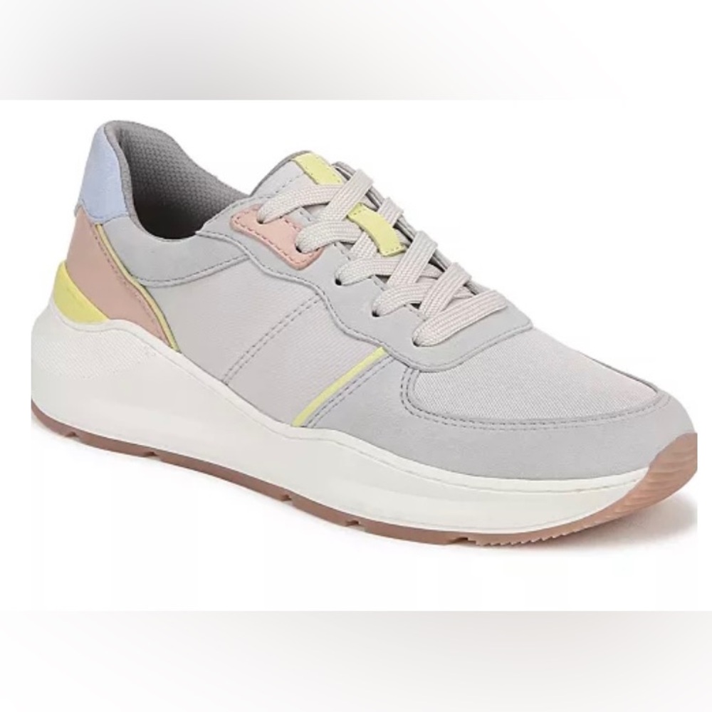 Naturalizer Blossom Mist Gray women’s size 9.5 Stylish Multicolor Sneakers